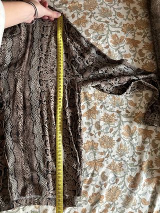 Camisa serpiente Pull&Bear Talla S