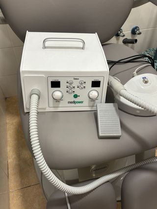 Sillon de podologia con micromotor