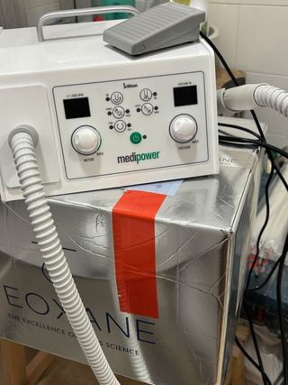 Sillon de podologia con micromotor