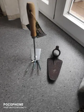 2 azadas para huerto y jardín por 6 las2