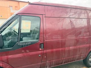 Alquiler de furgoneta con chofer y sin chofer