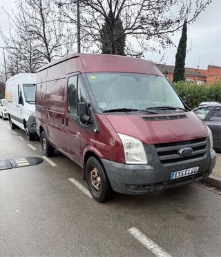 Alquiler de furgoneta con chofer y sin chofer