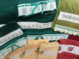 Toallas de ganchillo y bordadas,precio x todas