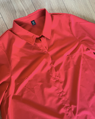 Vestido camisero rojo