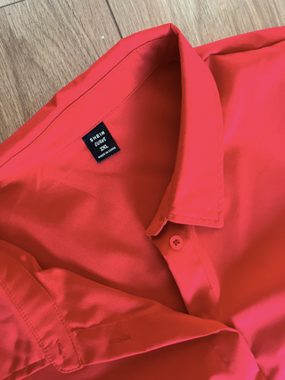 Vestido camisero rojo