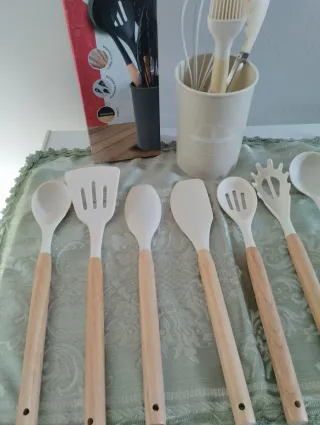 Set Utensili Cucina Silicone e Legno