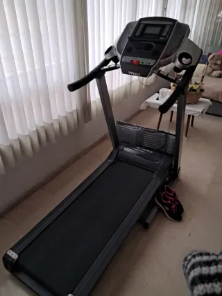 Cinta de Correr Bladez Fitness TR101i nueva