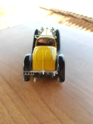 Bugatti Type 55 Burago Scala 1:24