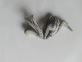 2 Auriculares con cable conector jack grises funda