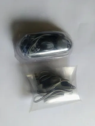 2 Auriculares con cable conector jack grises funda