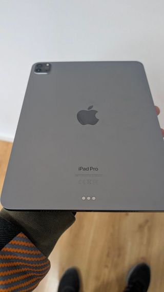 iPad Pro 11 M2 256GB + Magic Keyboard