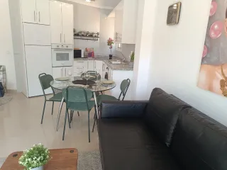 Piso en centro de Nerja recién reformado.