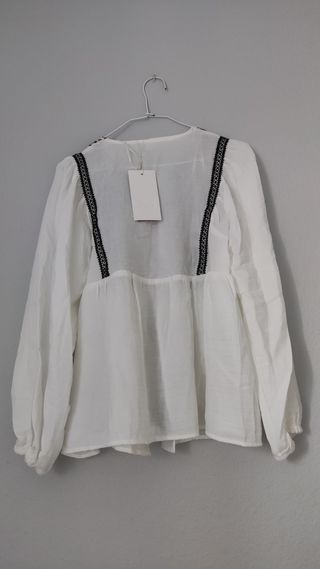 Camisa blanca con bordados negros Zara S 36 Blusa