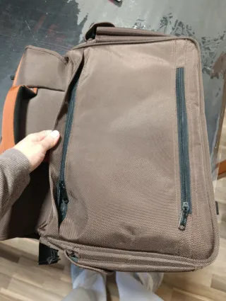 Maletín portátil 15,6 (40x28 cm) como nuevo