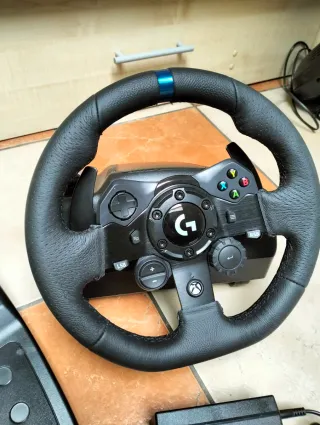 Volante e Pedaliera Logitech G923 (PC, PS4, PS5)