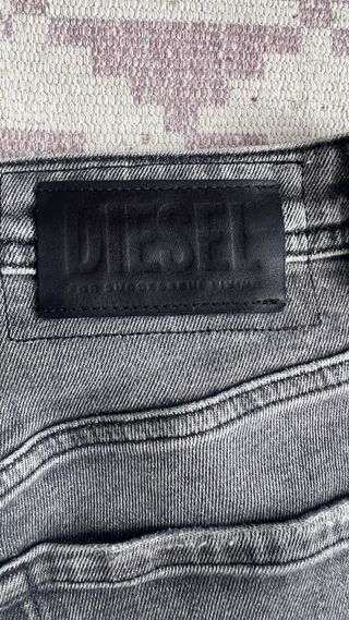 Vaqueros Diesel grises talla 30