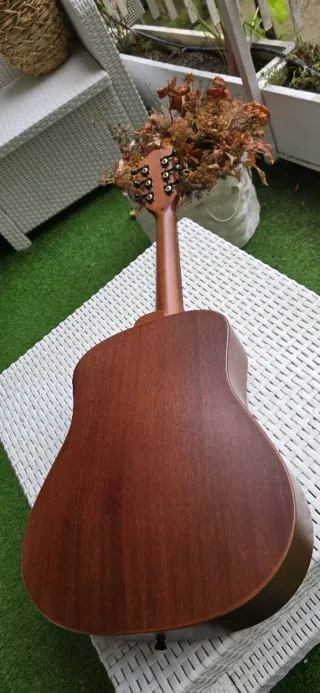 Guitarra Acústica Guild Traveler