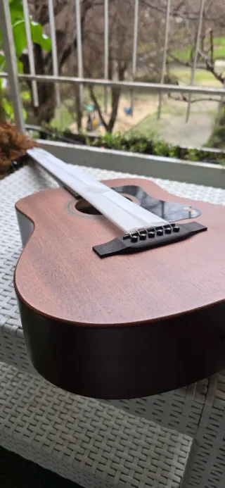 Guitarra Acústica Guild Traveler