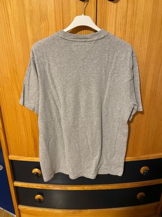 Camiseta Tommy Jeans Gris Talla M