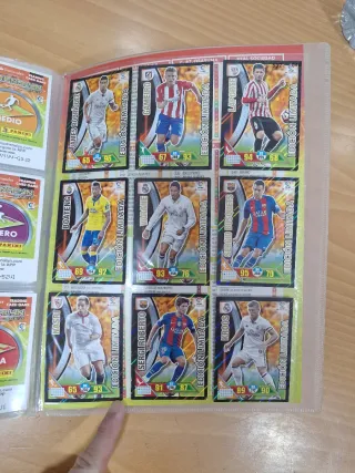 Álbum Adrenalyn XL 2016-17 Panini