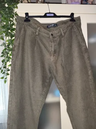 Pantalón pana verde Talla XL/52