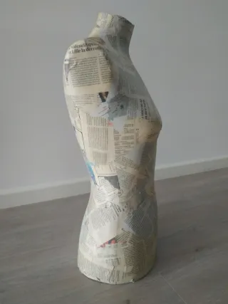 Maniquí expositor de tela