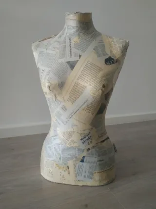 Maniquí expositor de tela