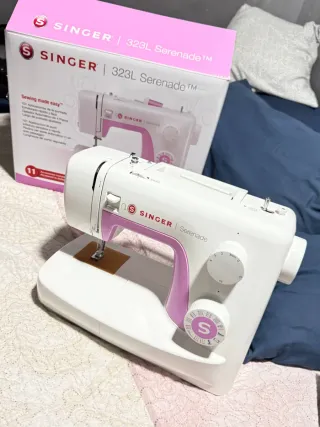 Máquina de coser Singer 323L Serenade