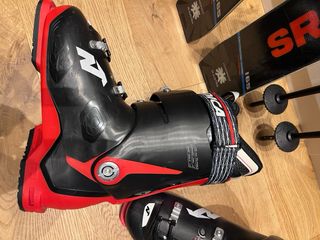 Esquís Blizzard SRC con fijaciones y bastones