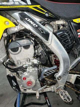 Suzuki RMZ 250 Cross 2016