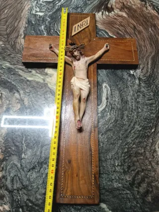 Crucifijo antiguo madera estuco