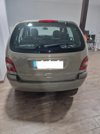 Renault MEGANE SCENIC Dci