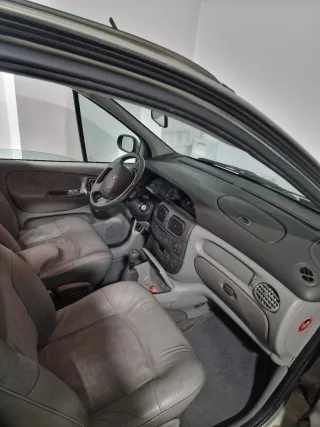 Renault MEGANE SCENIC Dci