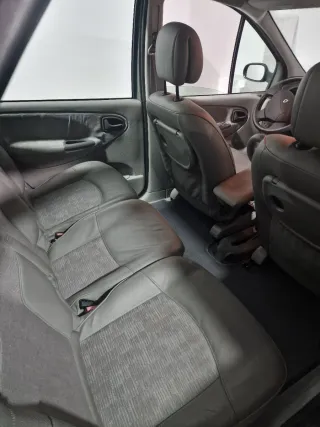 Renault MEGANE SCENIC Dci