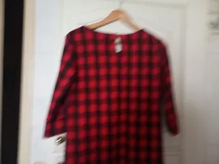Vestido cuadros rojo y negro