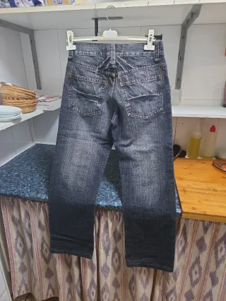 Pantalón vaquero azul oscuro talla 30