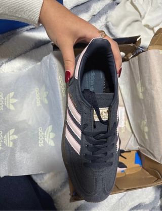 Adidas Samba Azul Marino Rayas Rosas