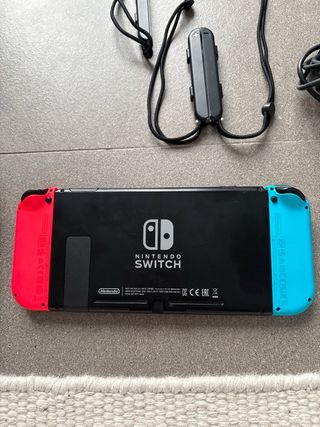 Nintendo Switch Completa con Accesorios