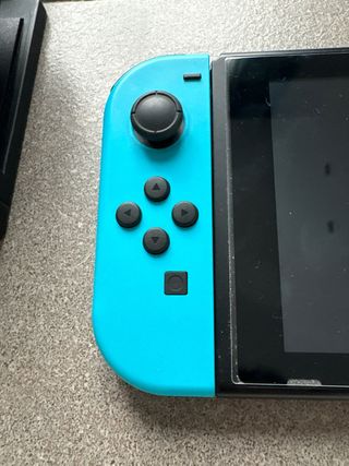 Nintendo Switch Completa con Accesorios