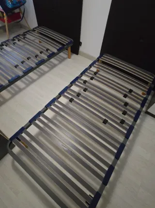 2 Cabeceros y 2 Somieres de Piel