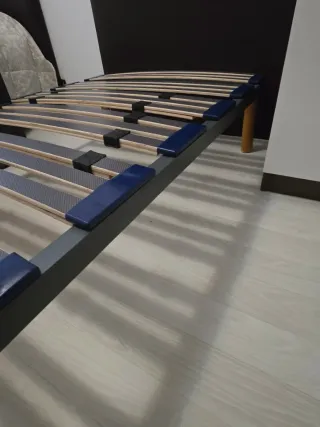 2 Cabeceros y 2 Somieres de Piel