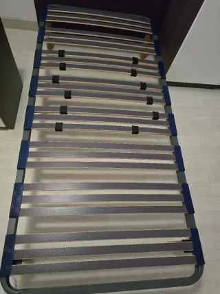 2 Cabeceros y 2 Somieres de Piel