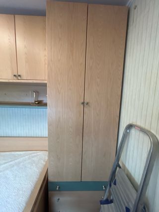 Dormitorio juvenil completo en beige y verde