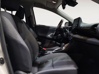 Toyota Yaris Active Plus