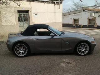 BMW Z4 2004