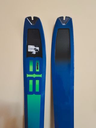 Esquís de travesía Dynafit Tour 88, 166