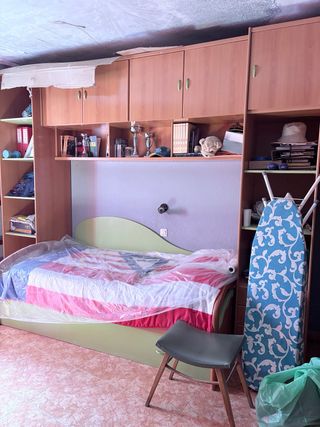 Habitación nido verde pistacho