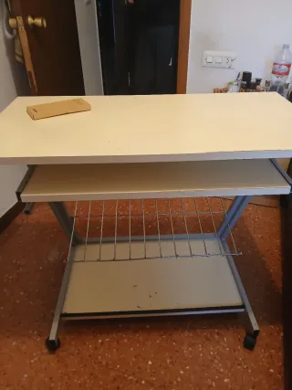 Somier y mesa de estudio