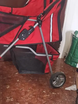 Carrito para perro casi nuevo.