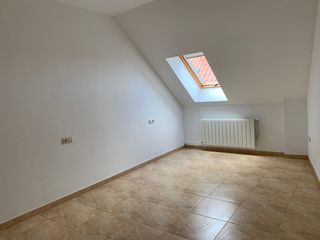 VENTA DE PISO RECIEN PINTADO EN SAN CLEMENTE